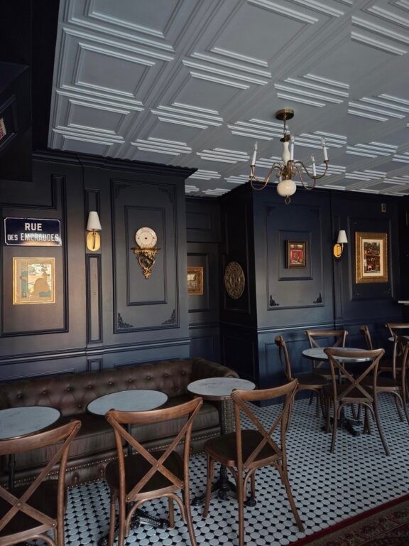 The Authentique - Wine bar and Crêperie